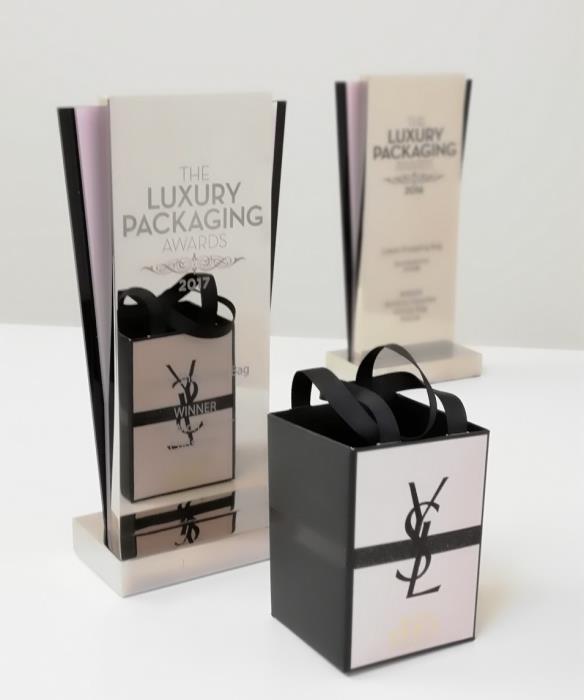 Procos: Award winner “Luxury Shopping Bag”, 2 years in a row!